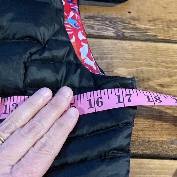 Lilly Pulitzer Elana Puffer Vest - Picture 12 of 13